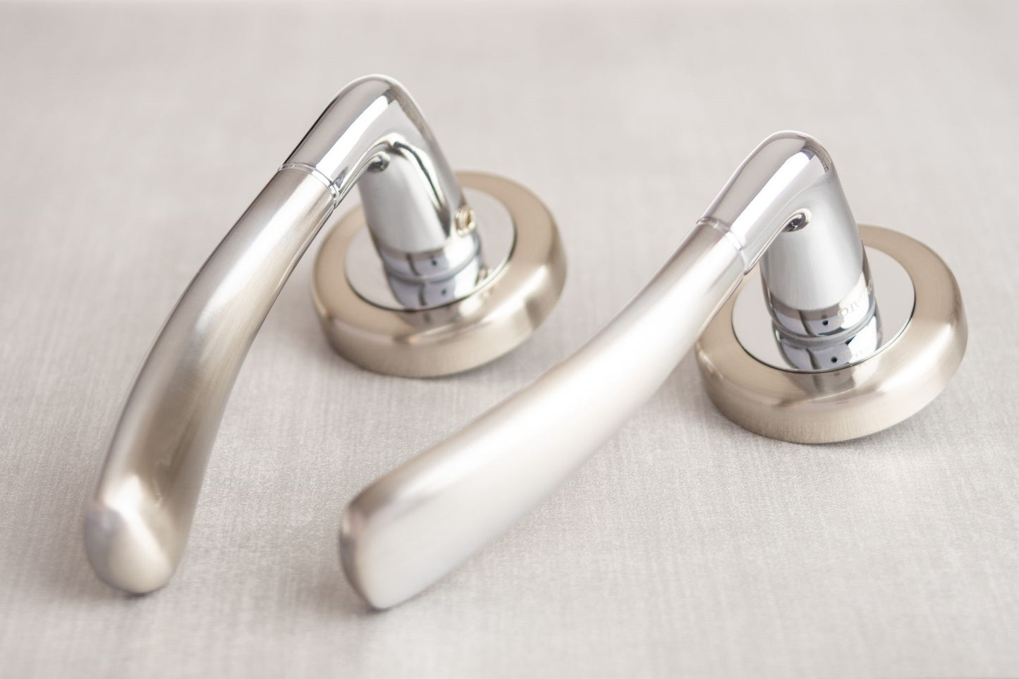 SONNATO FLORENCE SATIN CHROME LEVER ON ROSE HANDLES