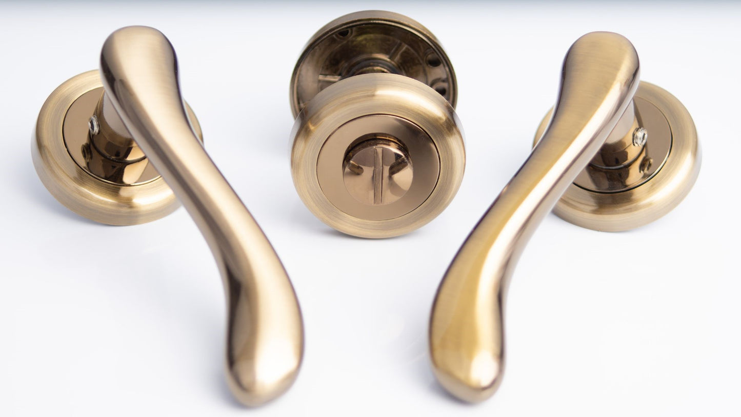 SONNATO BARI MAHOGANY LEVER ON ROSE WC HANDLES