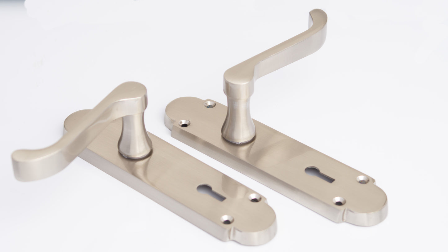 SONNATO NOVA SATIN CHROME LEVER ON PLATE HANDLES