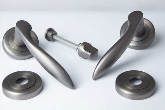 SONNATO PIETA MATT BLACK NICKLE LEVER ON ROSE WC HANDLES