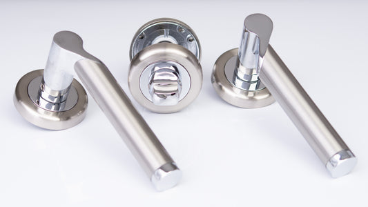 SONNATO RONA SATIN CHROME LEVER ON ROSE WC HANDLES