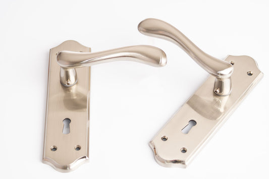 SONNATO BARI SATIN CHROME LEVER ON PLATE HANDLES