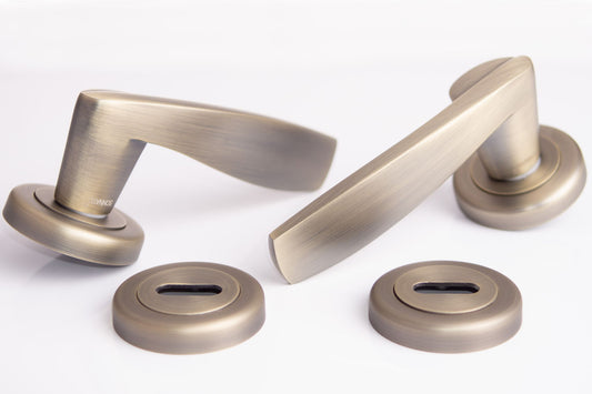 SONNATO MONZA MATT ANODISED BRONZE LEVER ON ROSE HANDLES