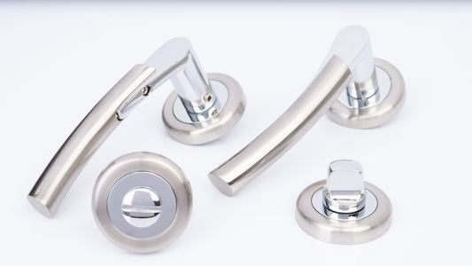 SONNATO TEMPIO SATIN CHROME LEVER ON ROSE WC HANDLES