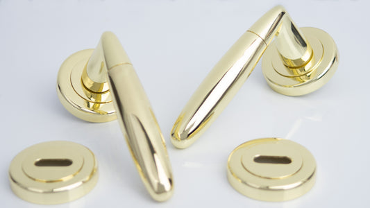 SONNATO MONTI BRASS LEVER ON ROSE HANDLES