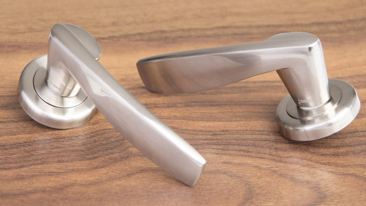 SONNATO MONZA SATIN CHROME LEVER ON ROSE HANDLES